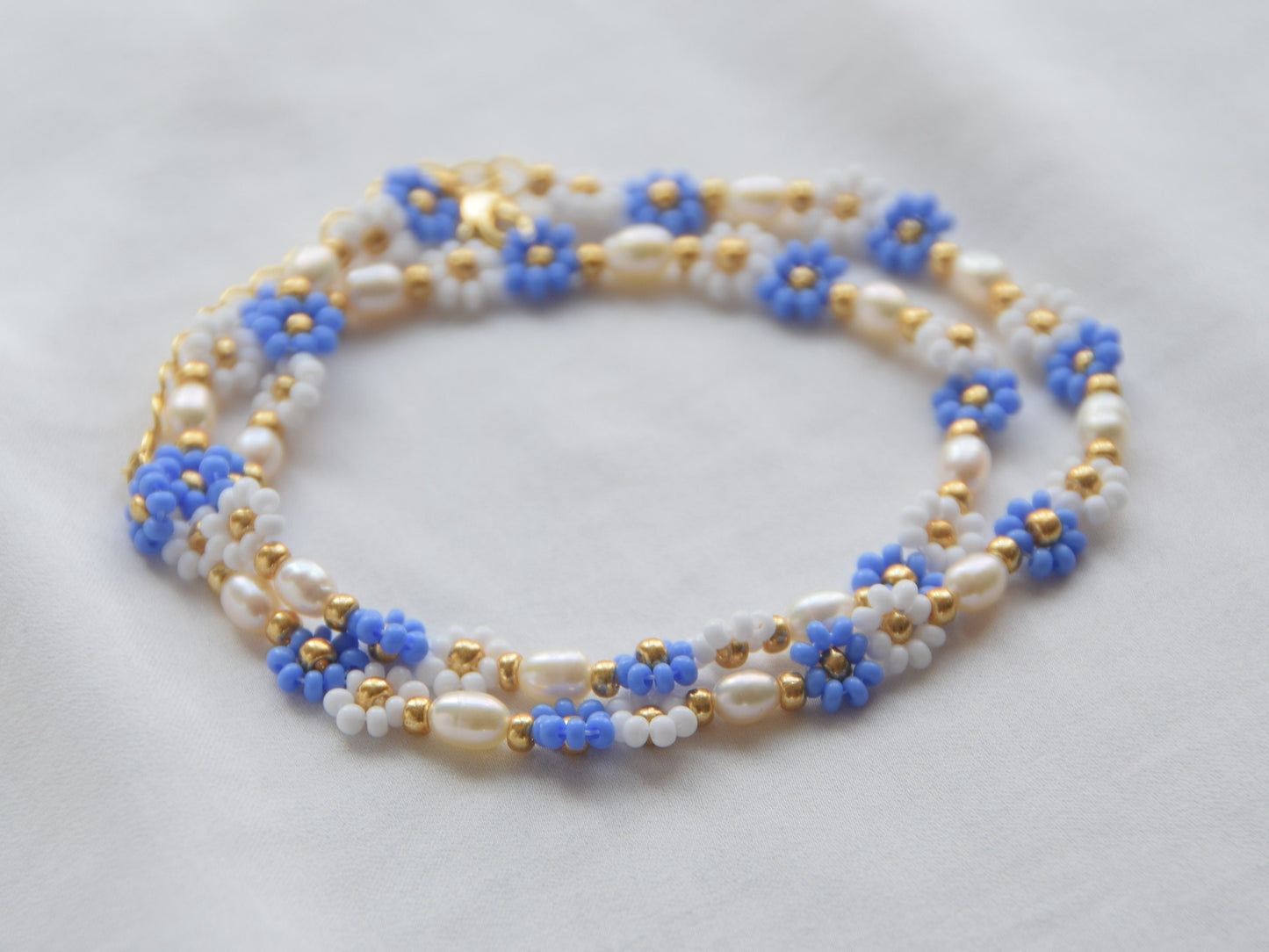 Blue beaded necklace for women, freshwater pearl necklace, choker necklace, daisy chain, flower necklace for bridesmaid, birthday gift