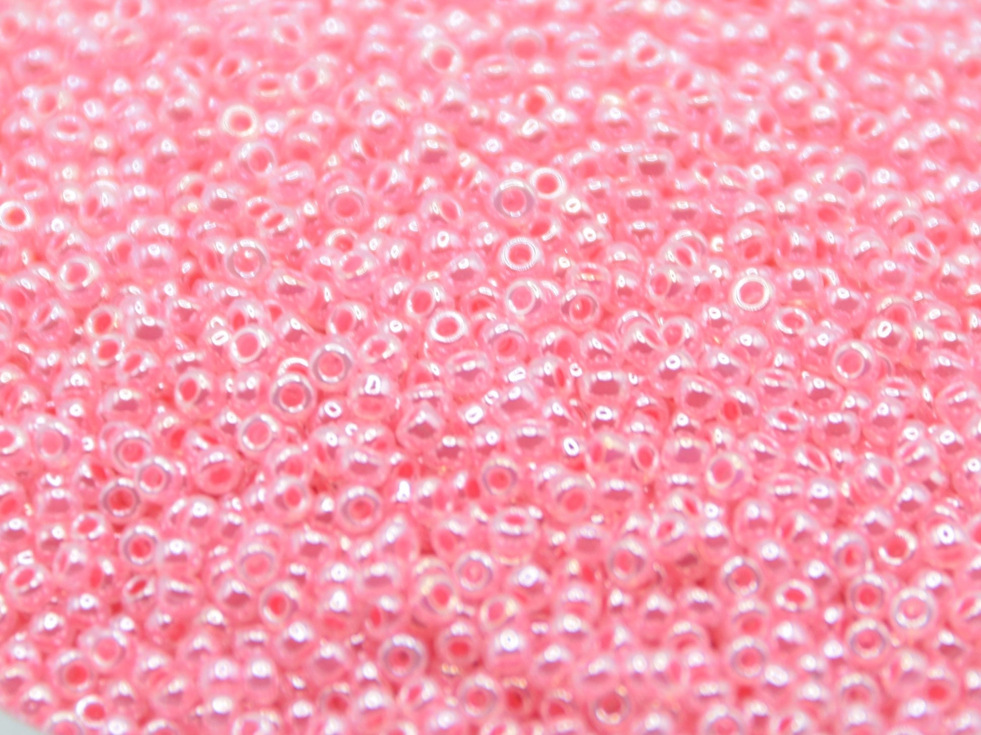 10g Miyuki seed beads 11/0, ceylon carnation pink 535, japanese beads high quality, size 2mm beads, pastel color rocailles, luster