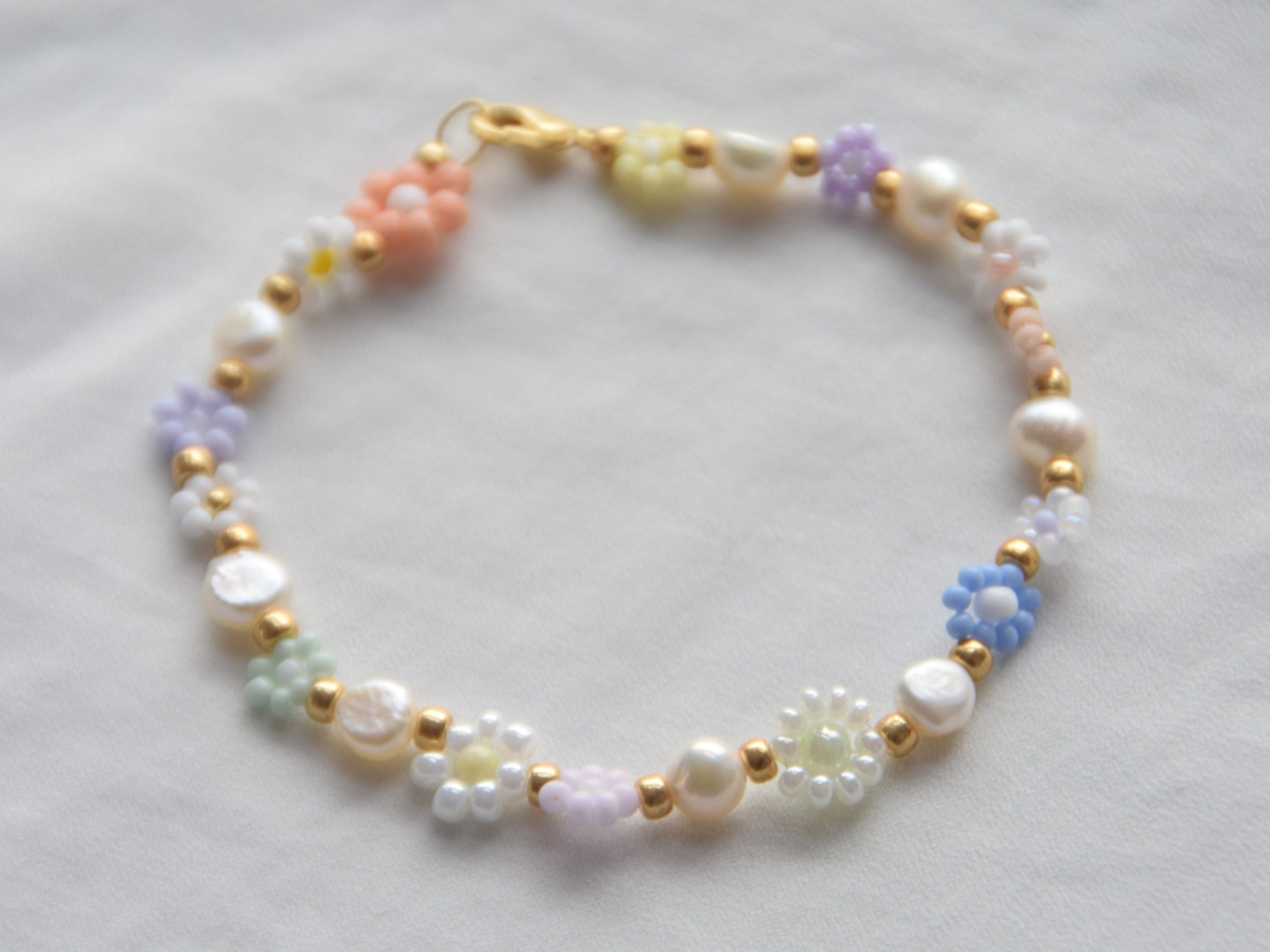 Freshwater pearl flower bracelet colorful bead and pearl bracelet, Birthday gift for girlfriend, boho jewelry, Valentine bracelet gift