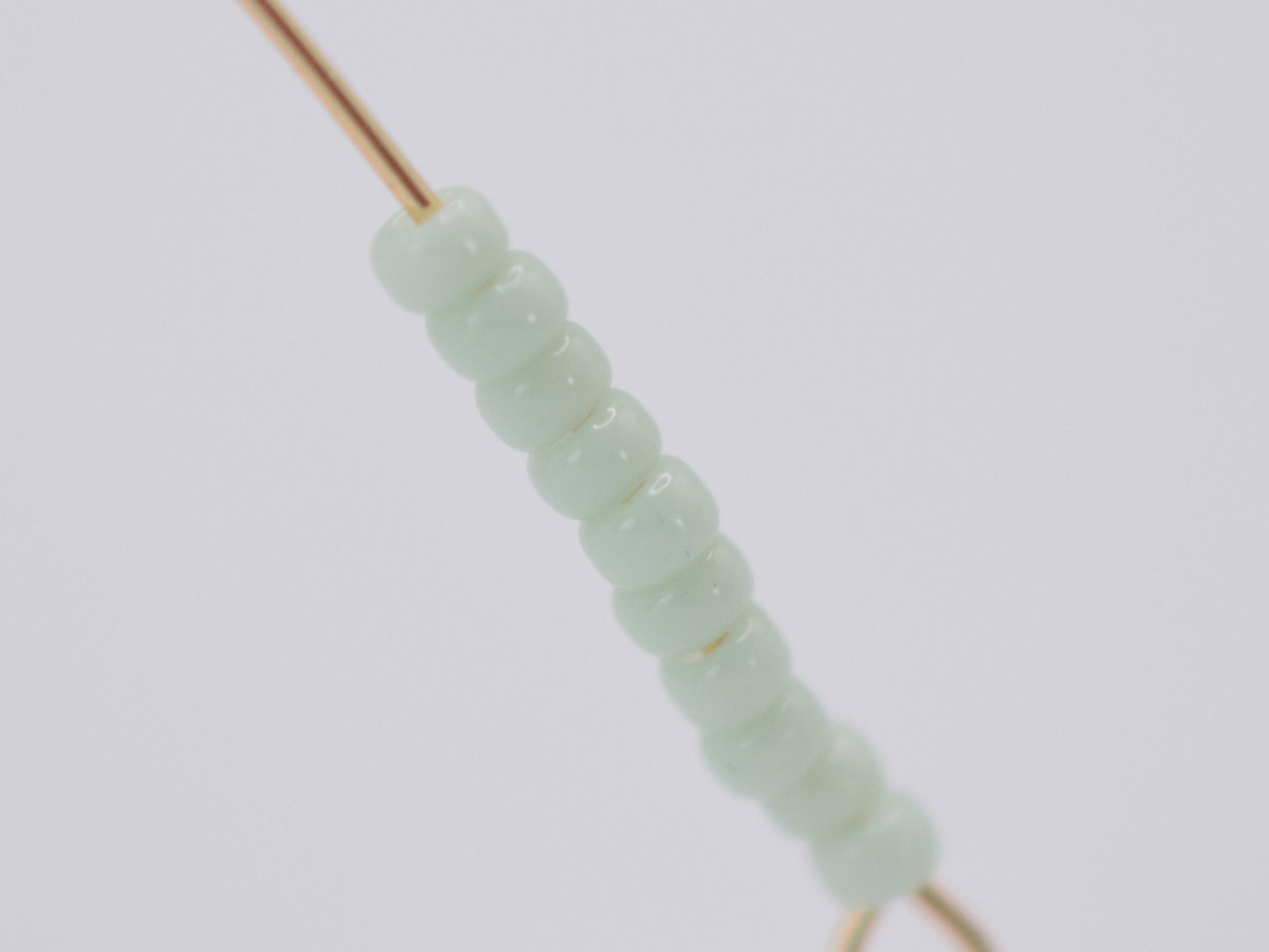 10g Miyuki seed beads 11/0, opaque light mint 3318, japanese beads high quality, color green beads, size 2mm, pastel color rocailles