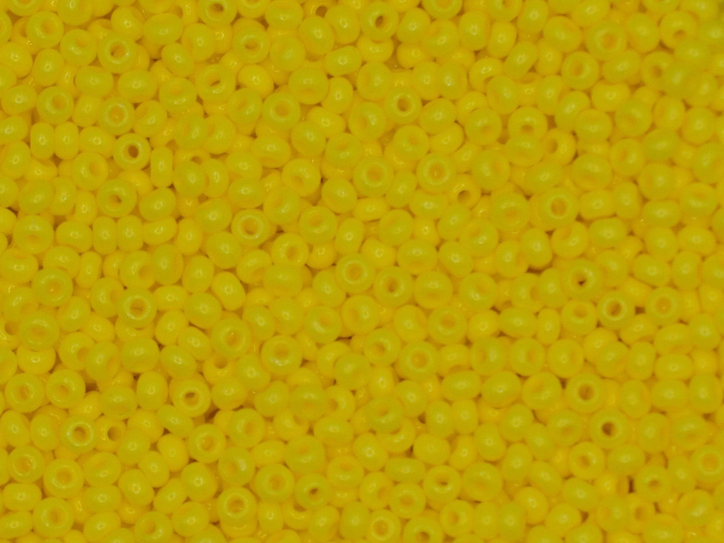 Preciosa Ornela 10/0 yellow intensive dyed chalkwhite 16A86 20g, yellow seed beads, bohemian beads, Czech seed beads, glossy yellow beads