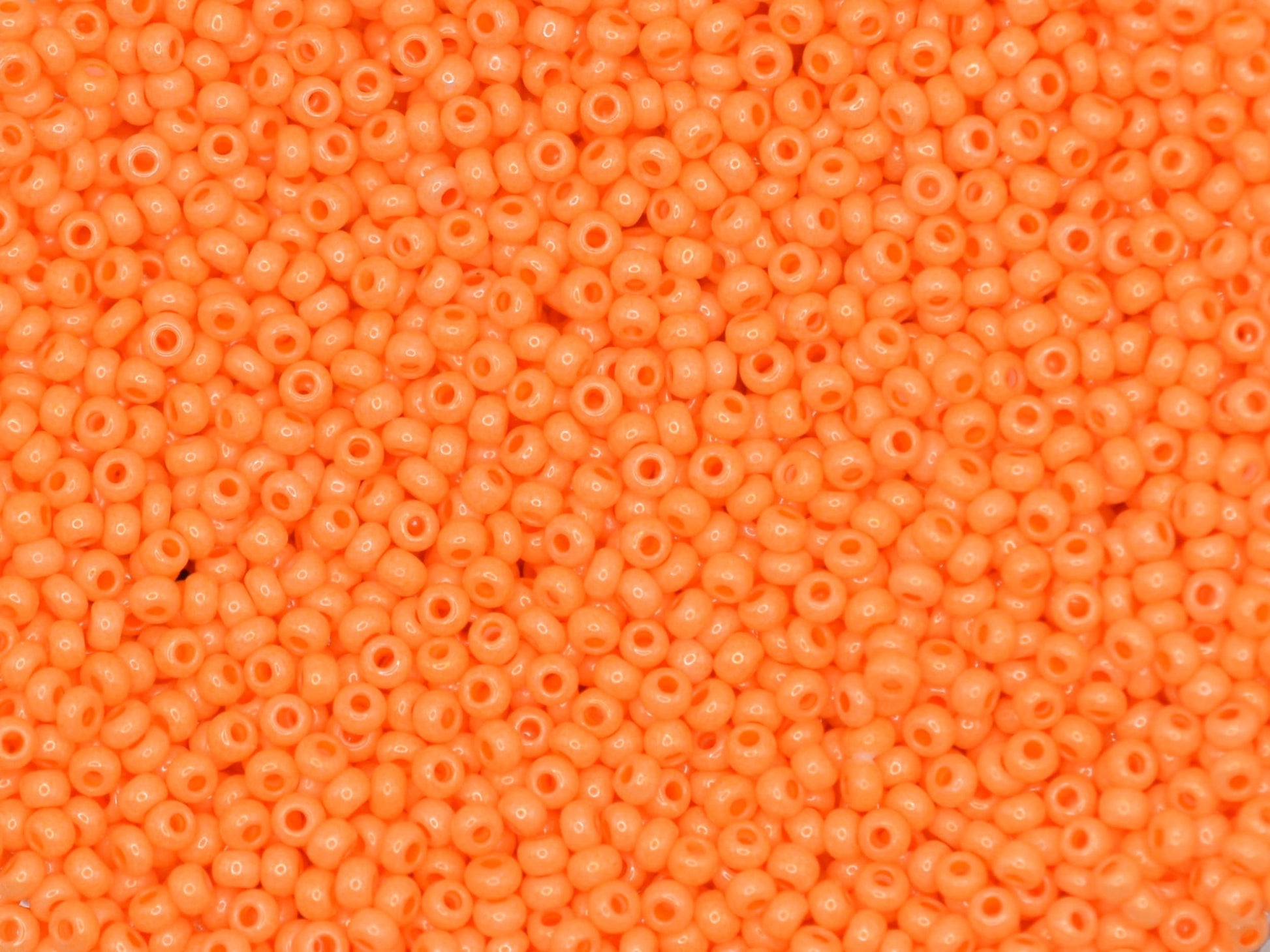 Preciosa Ornela 10/0 orange 16389, 20g orange dyed chalkwhite sfinx seed beads, bohemian beads, glossy orange beads, luster orange beads