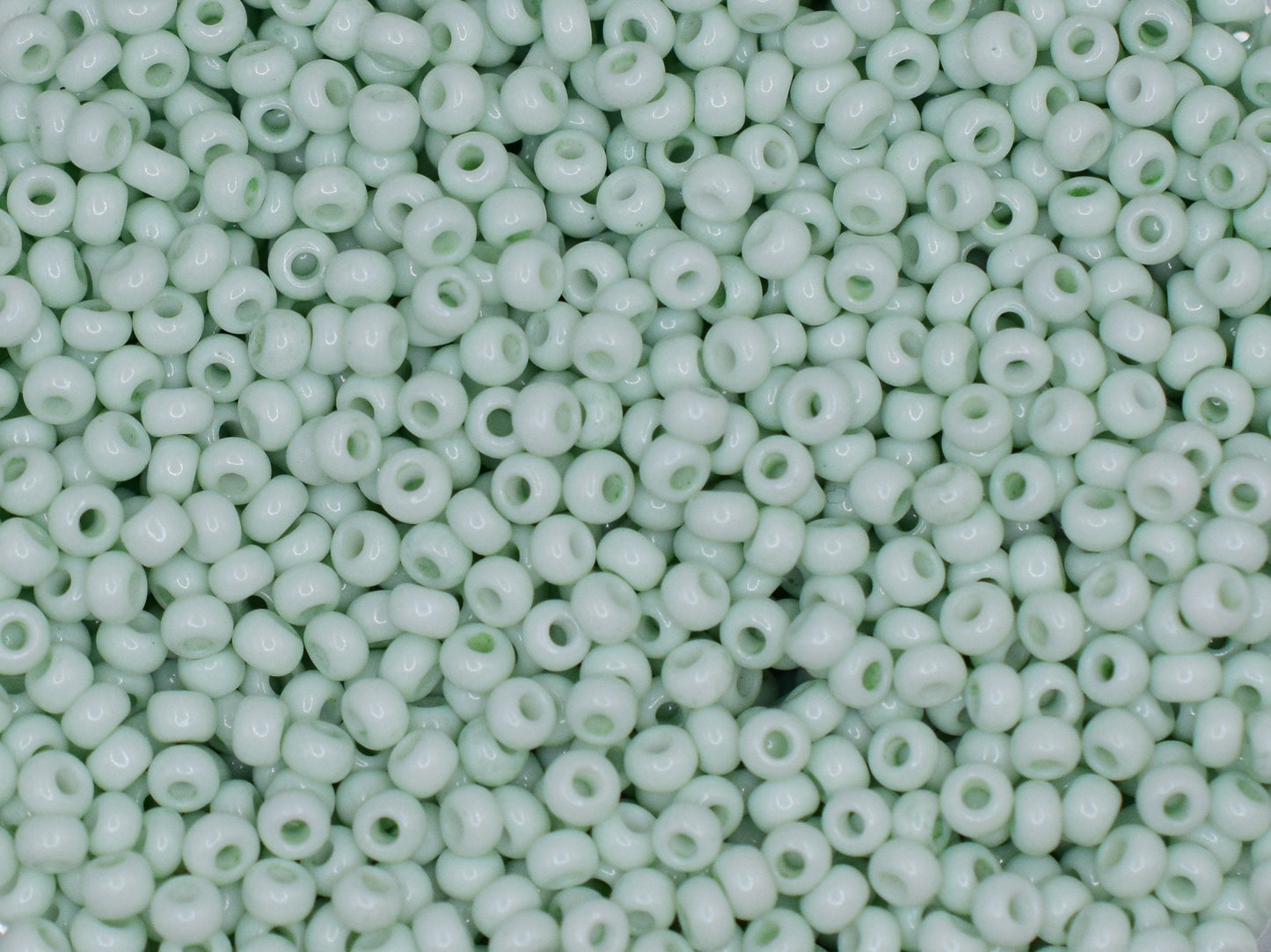 Preciosa Ornela green dyed chalkwhite 03262 20g seed beads 8/0, bohemian beads, light green beads, size 8 3mm, Bohemian glass, pastel green