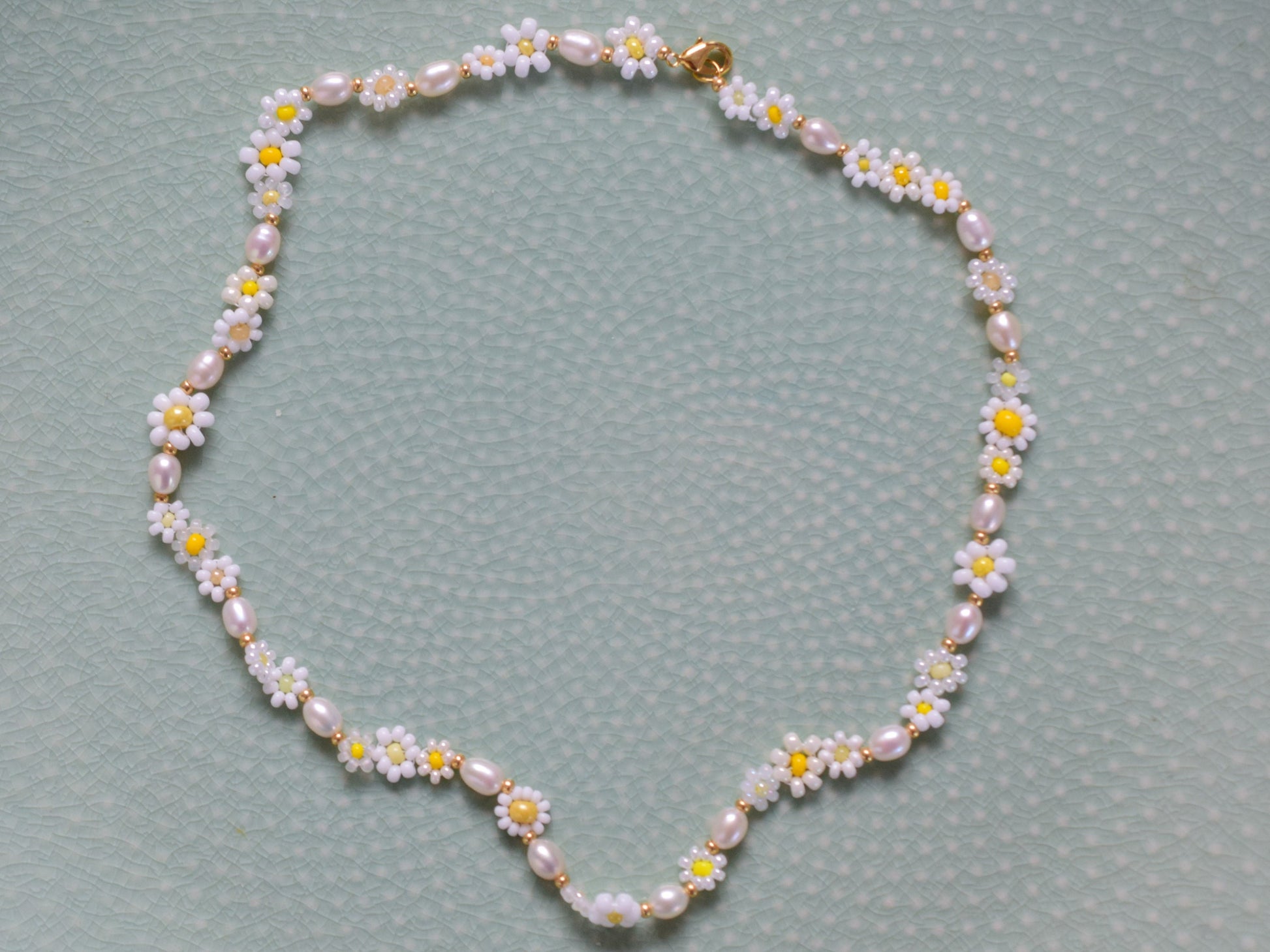 Flower necklace for women, Pearl necklace boho, choker necklace, white daisy, summer necklace, birthday gift for sister, romantic gifts