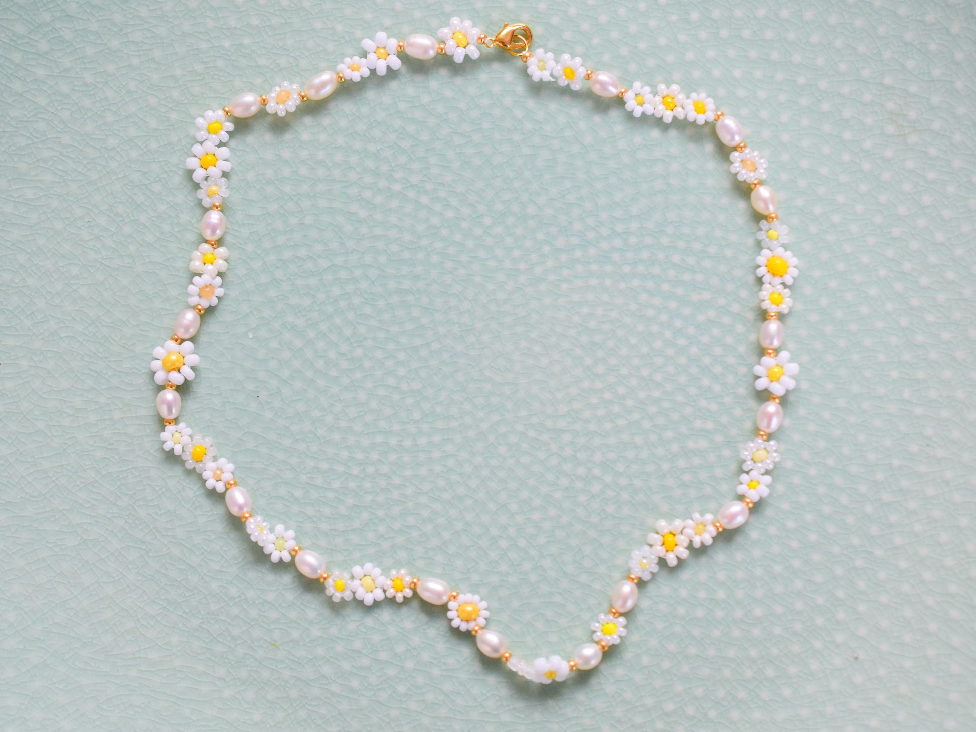 Flower necklace for women, Pearl necklace boho, choker necklace, white daisy, summer necklace, birthday gift for sister, romantic gifts