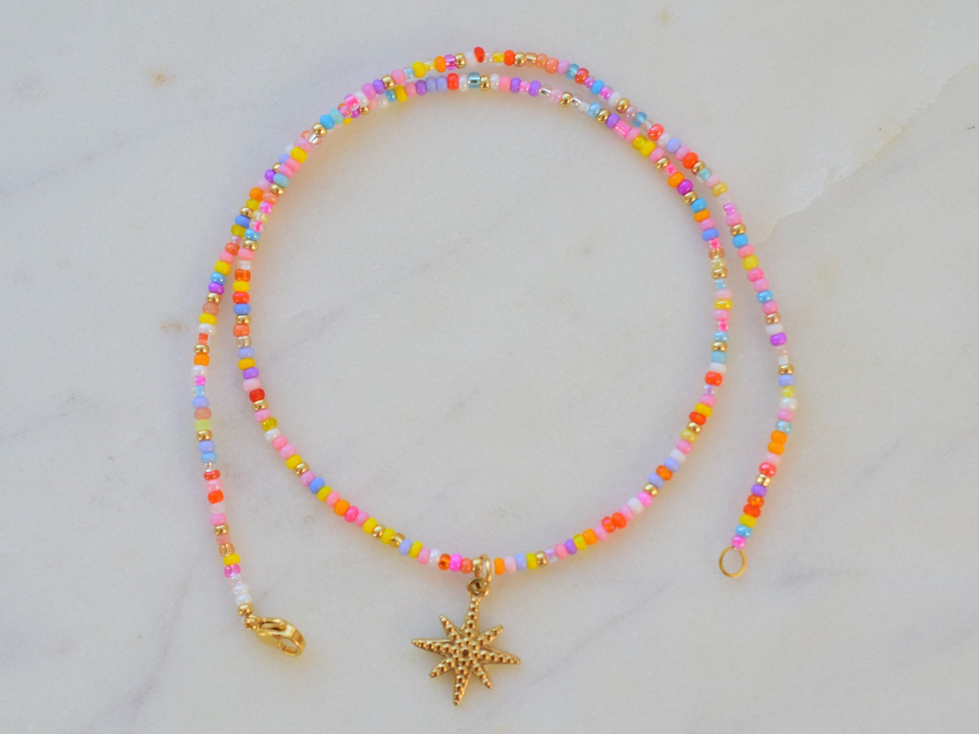 Northern star pendant necklace gold, beaded necklace with charm, seed bead necklace starburst, birthday gift for best friend, thin necklace