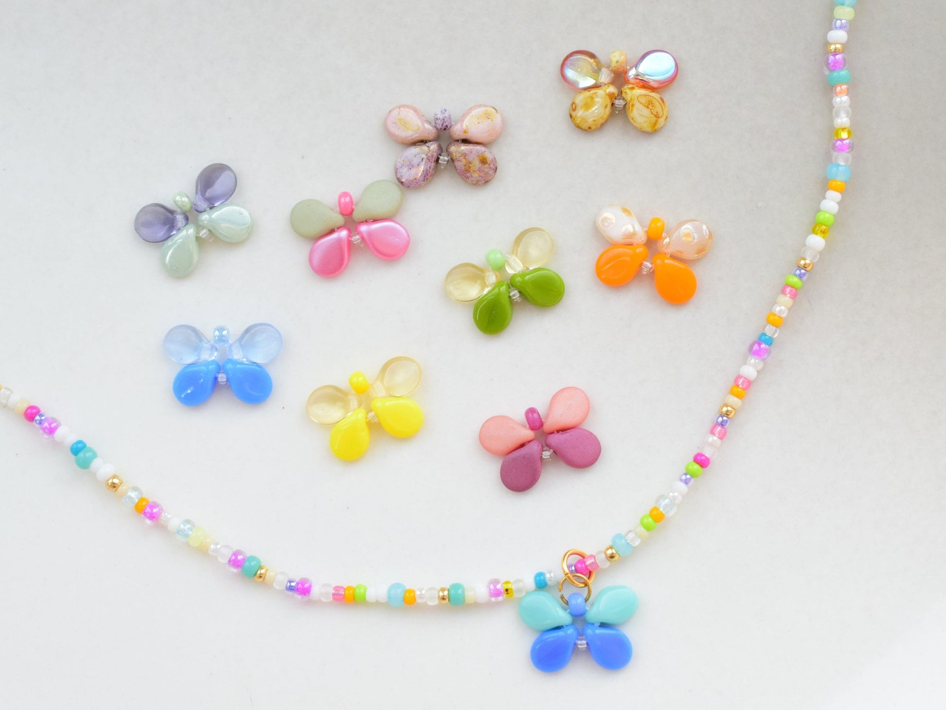 Butterfly necklace dainty, pendant necklace for girls, colorful beaded necklace y2k charm necklace, Valentines gift for her necklace