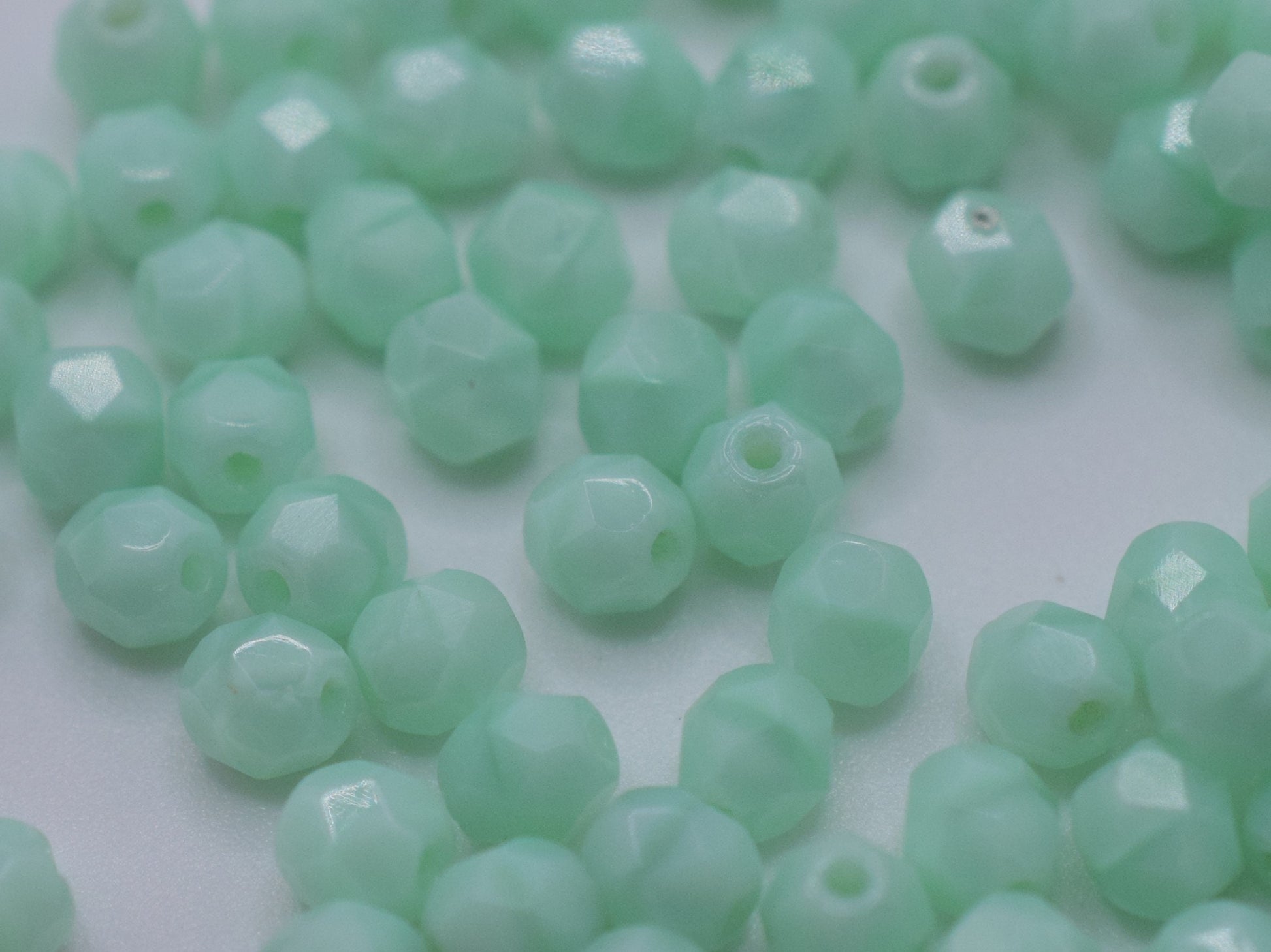 50 pieces Fire Polished beads 4mm, Opaque Mint Green, Color 54200, Czech glass beads, Bohemian beads, light green beads, mint green