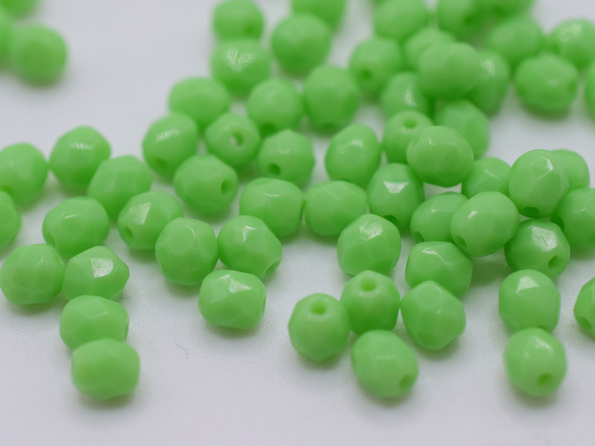 50 pieces Fire Polished beads 4mm, Opaque Green, Color 53200, Czech glass beads, Bohemian beads, apple green beads, kelly green