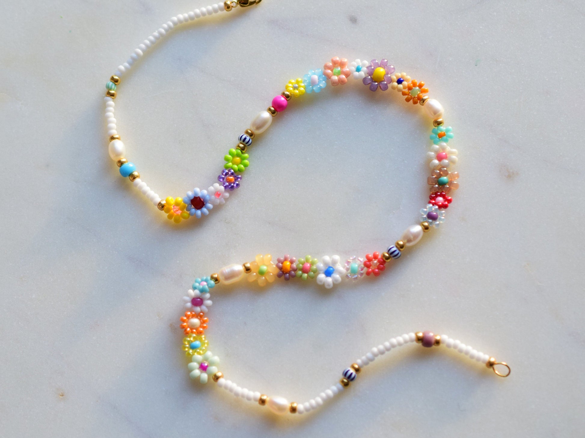 Colorful beaded necklace, daisy necklace bead, freshwater pearl necklace choker, birthday gift for sister, Valentines gift for her necklace