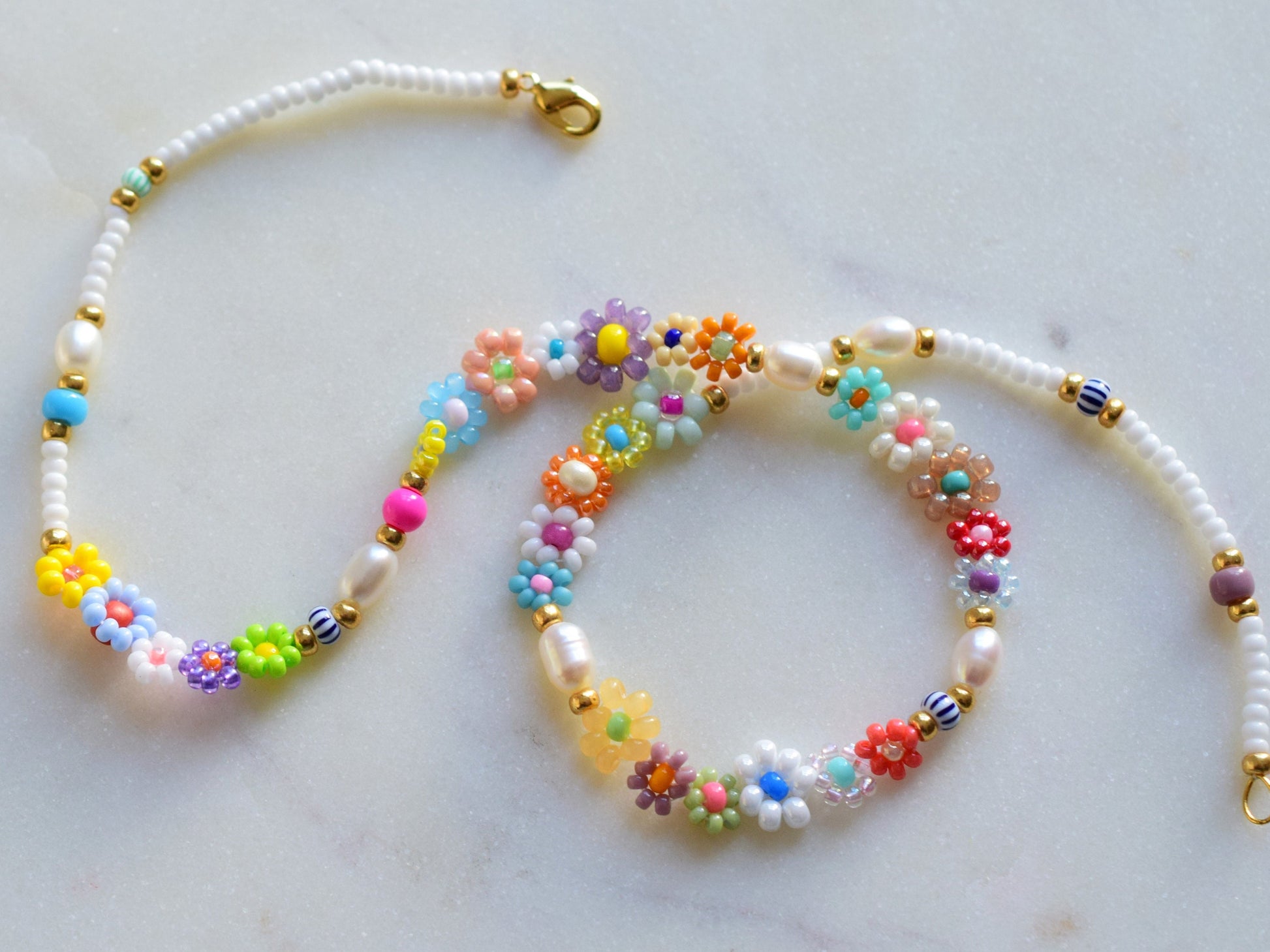 Colorful beaded necklace, daisy necklace bead, freshwater pearl necklace choker, birthday gift for sister, Valentines gift for her necklace