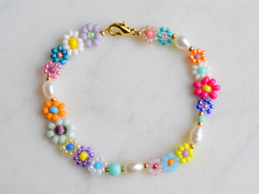 Colorful bead and pearl bracelet, daisy flower bracelet, freshwater pearl bracelet for women, Birthday gift for girlfriend, Valentines gift