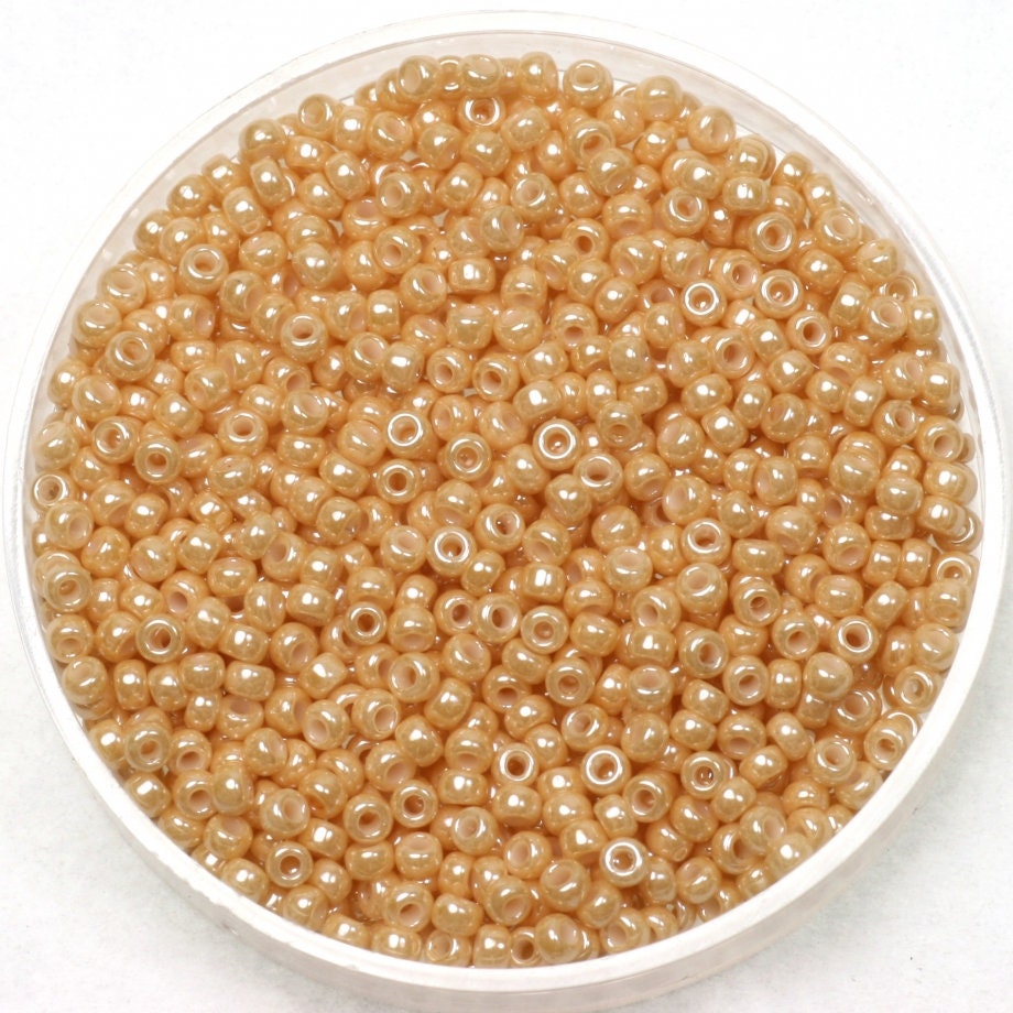 10g Miyuki seed beads 11/0, ceylon caramel 593, japanese beads, cream beads, size 2mm, light brown seed beads, Cream Miyuki rocailles, beige