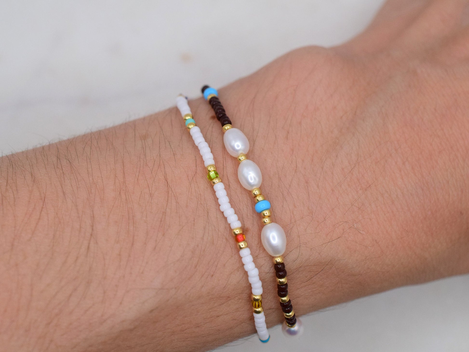 White bead bracelet, thin bracelet dainty, simple bracelet mixed beads, birthday gift for best friend, friendship bracelet, small gifts