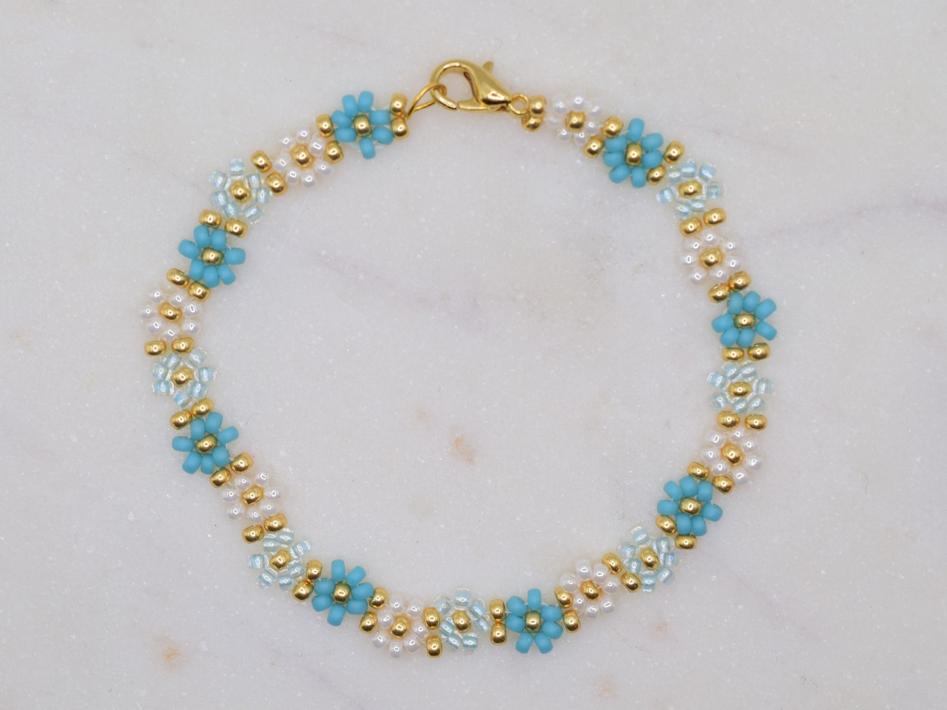 Blue beaded bracelet women, dainty flower bracelet, friendship bracelet, romantic gifts for girlfriend, birthday gift teenage girl jewelry