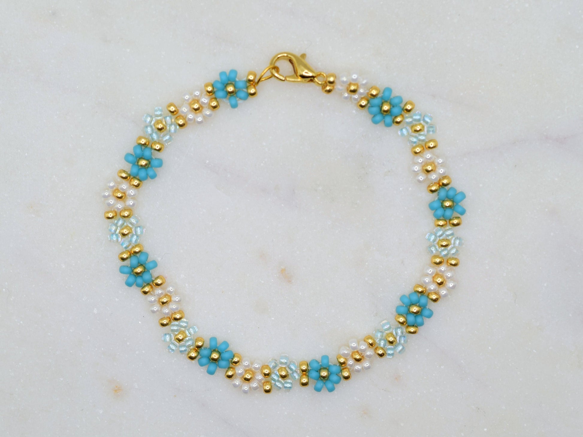 Blue beaded bracelet women, dainty flower bracelet, friendship bracelet, romantic gifts for girlfriend, birthday gift teenage girl jewelry