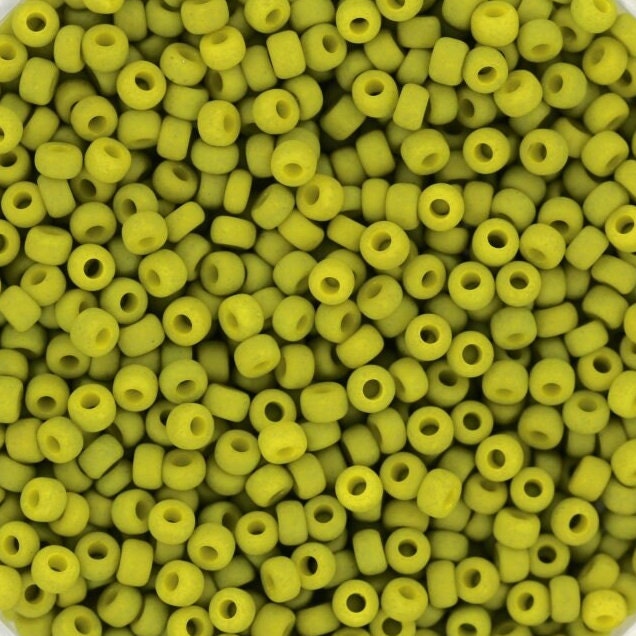 Miyuki seed beads 11/0, opaque matte lime 2316 10g, japanese beads, lime green rocailles, size 11 2mm, Miyuki matte green