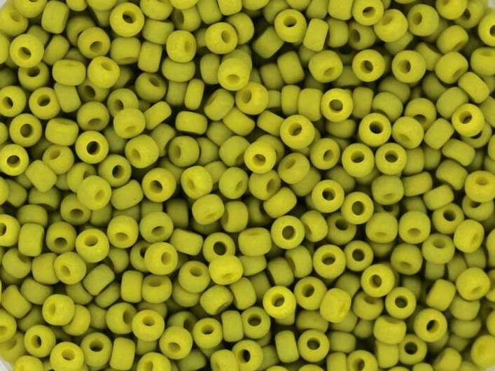 Miyuki seed beads 11/0, opaque matte lime 2316 10g, japanese beads, lime green rocailles, size 11 2mm, Miyuki matte green