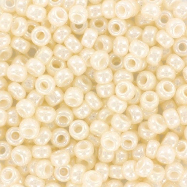 10g Miyuki seed beads 8/0, ceylon antique ivory 592, japanese beads, cream beads, size 3mm, off white seed beads, Cream Miyuki