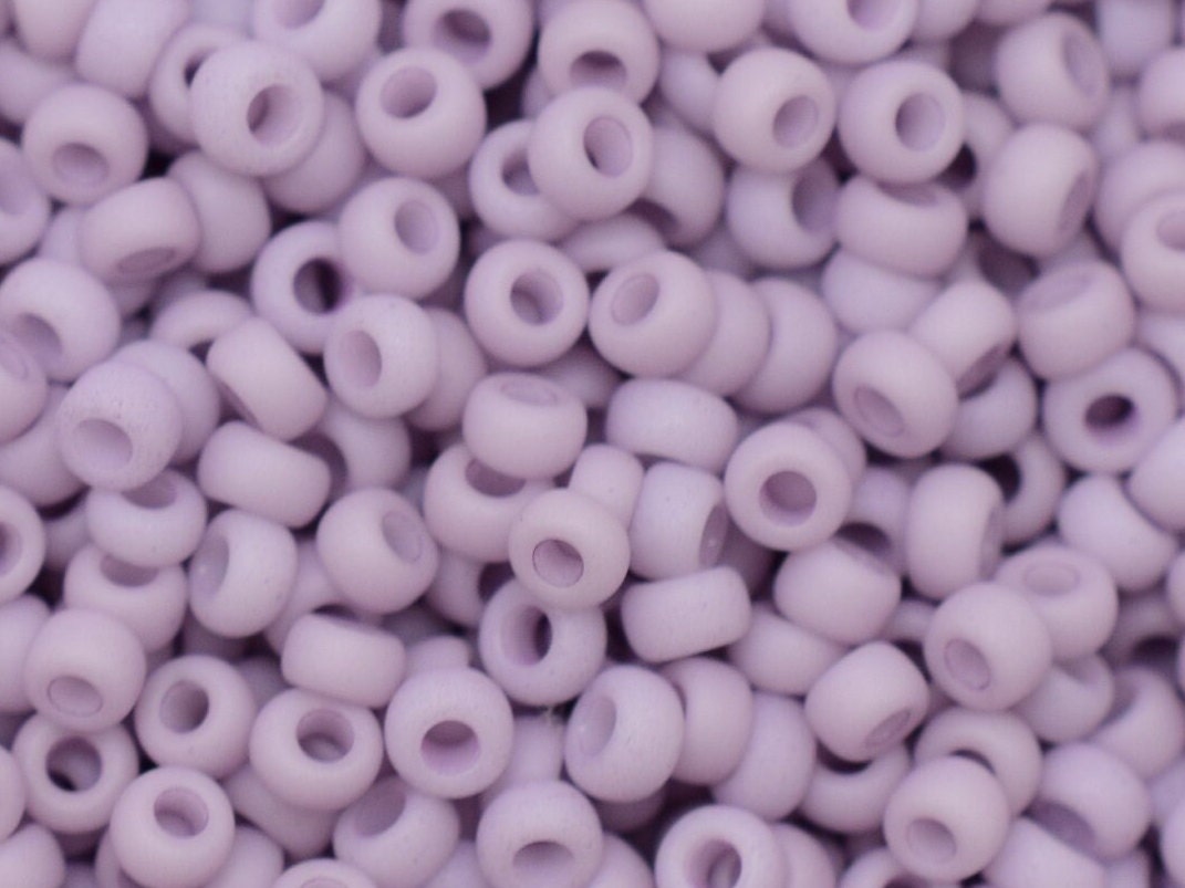 10g Miyuki seed beads 11/0, opaque matte light mauve 2025, japanese beads, violet purple rocailles, size 2mm, Miyuki purple beads