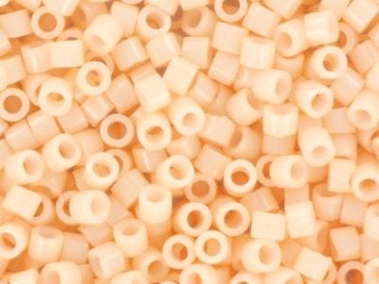 Miyuki Delica beads opaque light peach, 5g 11/0 color DB 1492, cylindrical beads, Miyuki Delica pastel pink DB1492