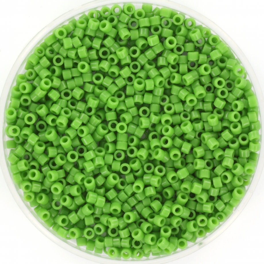 Miyuki Delica beads opaque green, 5g 11/0 color DB 724, cylindrical beads, Miyuki opaque dark green DB724,