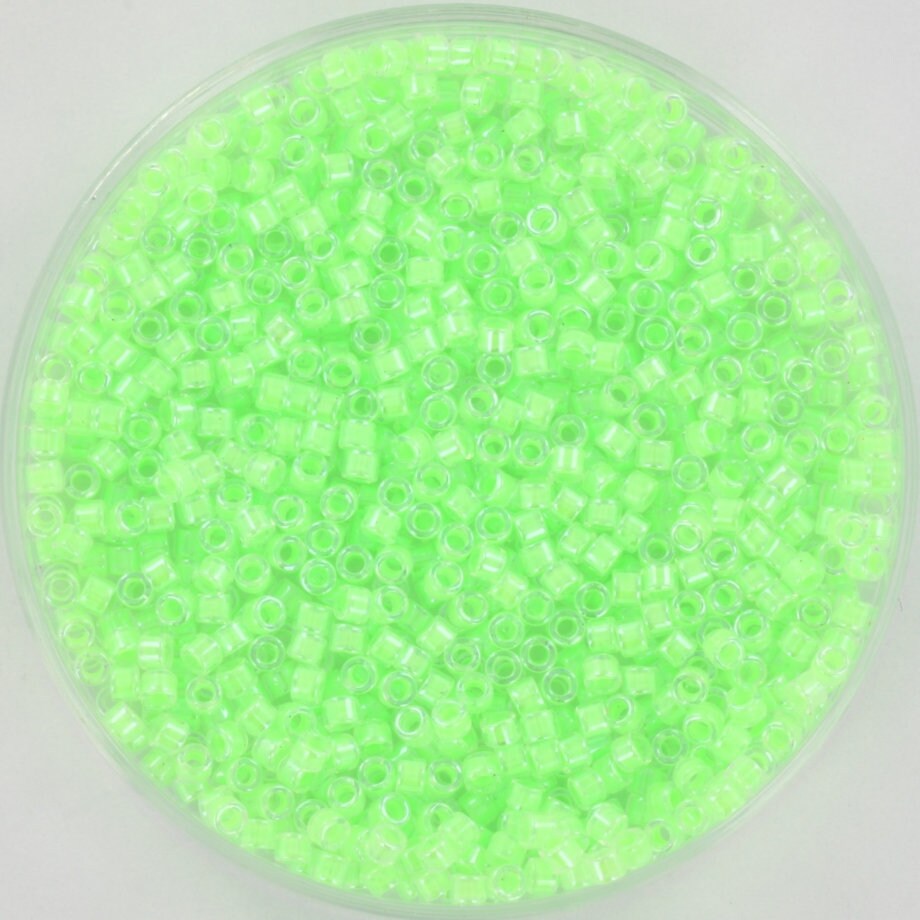 Miyuki Delica beads luminous mint green, 5g 11/0 color DB 2040, cylindrical beads, Miyuki green beads, Miyuki light green