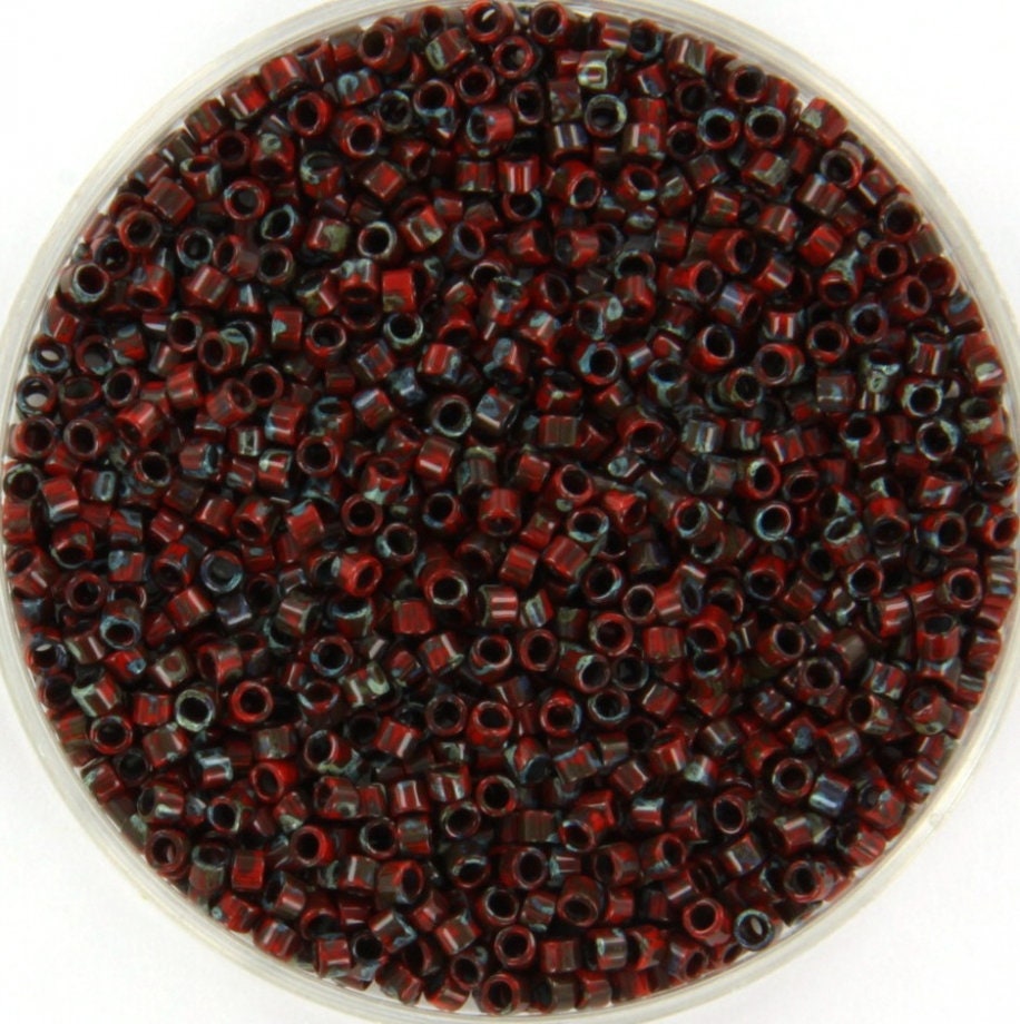 Miyuki Delica beads opaque picasso red, 5g 11/0 DB2263, cylindrical beads, marbled red, DB 2263, Delica opaque black