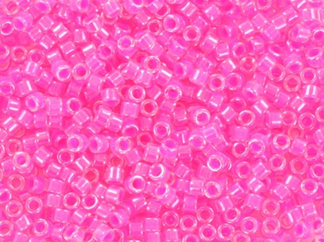 Miyuki Delica beads luminous wild strawberry, 5g 11/0 color DB 2035, cylindrical beads, Miyuki pink beads, Miyuki neon pink