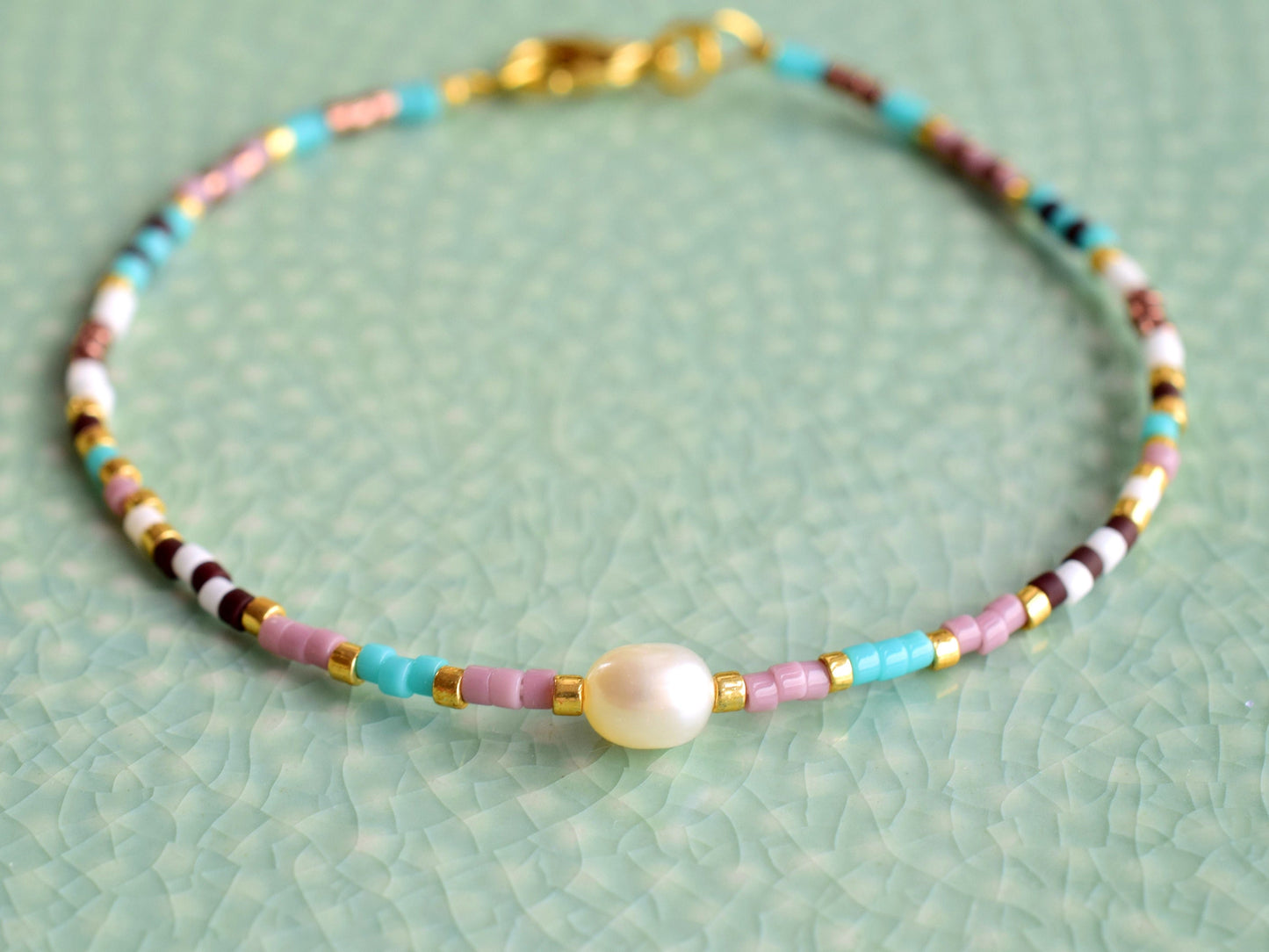 Dainty beaded bracelet, bead and pearl bracelet, friendship bracelet, small gifts for girlfriend, birthday gift for women, Miyuki bracelet