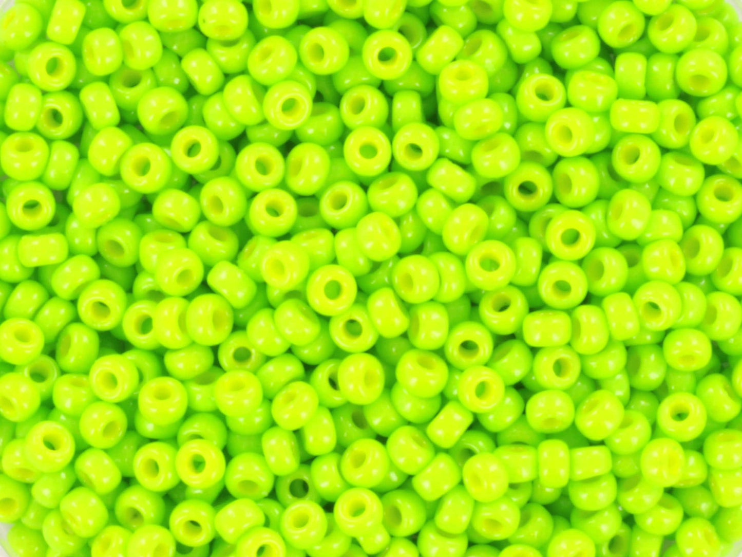 10g Miyuki seed beads 11/0, duracoat opaque kiwi 4471, japanese beads, bright color green rocailles, size 2mm, Miyuki green beads