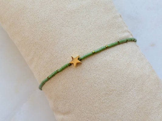 Star bracelet charm, dark green bracelet, Miyuki bracelet, friendship bracelet, thin beaded bracelet layering, birthday gift for best friend