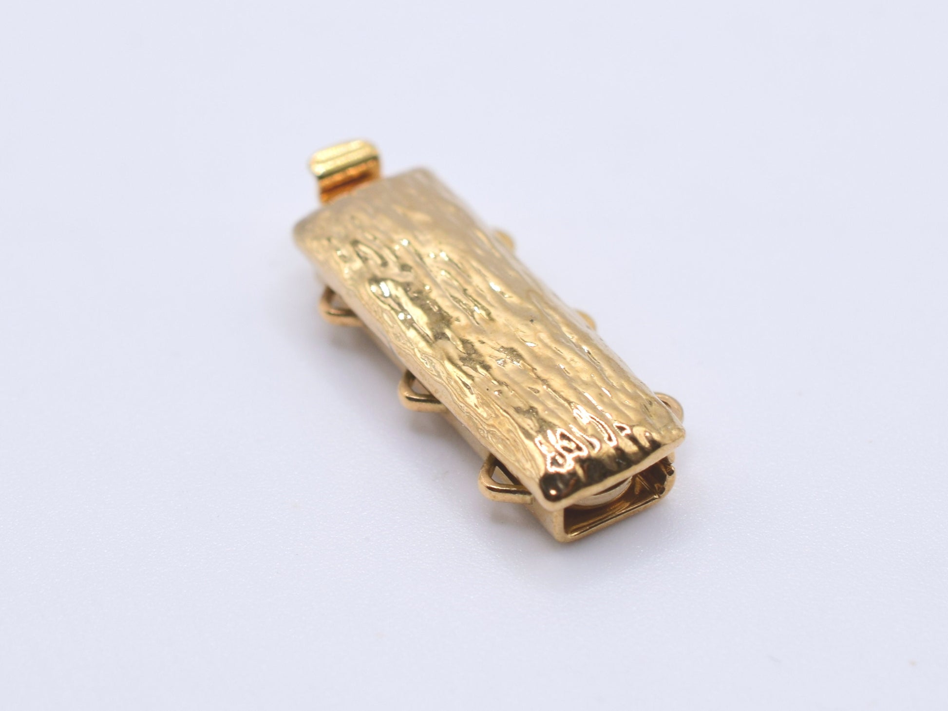 Push pull clasp for jewellery, multi-strand clasp, gold plated clasp rectangular, 20x10mm push-pull clasp, three strand clasp, textured