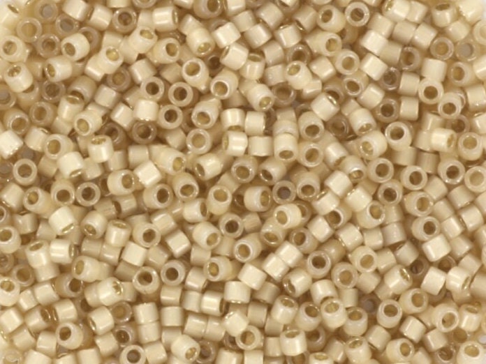 Miyuki Delica beads silverlined opal light honey, light brown, 5g 11/0 color DB 1458, cylindrical beads, silverlined milky beige DB1458