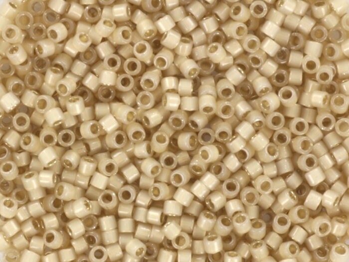 Miyuki Delica beads silverlined opal light honey, light brown, 5g 11/0 color DB 1458, cylindrical beads, silverlined milky beige DB1458