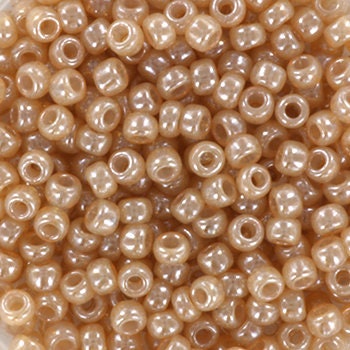 10g Miyuki seed beads 8/0, Ceylon translucent Jasmine 2370, japanese beads, round rocailles 3mm, light brown caramel, transparent beige