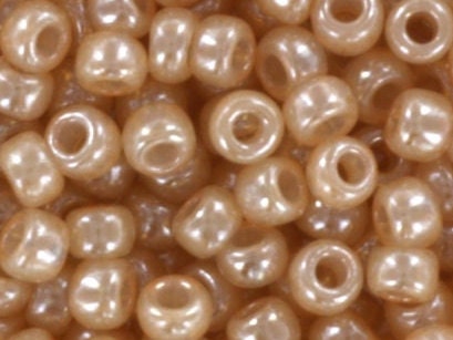 10g Miyuki seed beads 8/0, Ceylon translucent Jasmine 2370, japanese beads, round rocailles 3mm, light brown caramel, transparent beige