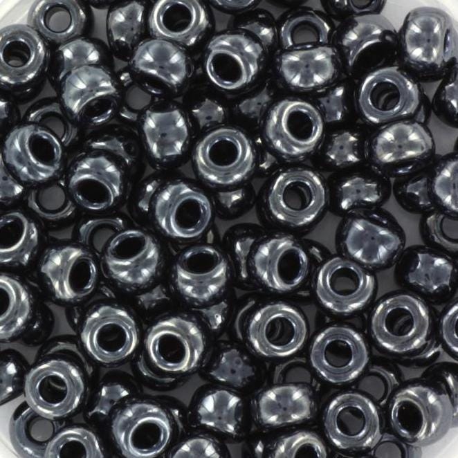 10g Miyuki seed beads 6/0, metallic gunmetal 451, japanese beads, large black rocailles, size 4mm, pony beads