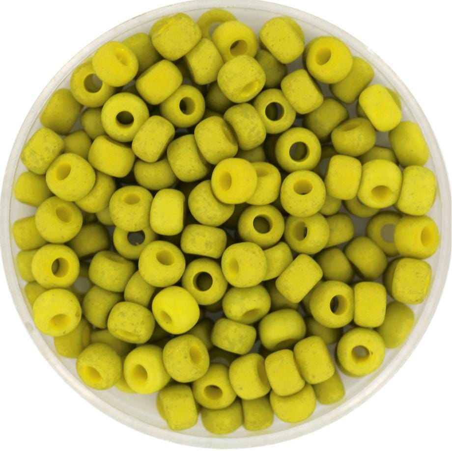 10g Miyuki seed beads 6/0, opaque matte lime, color 2316, japanese beads, large green rocailles, size 4mm, pony beads