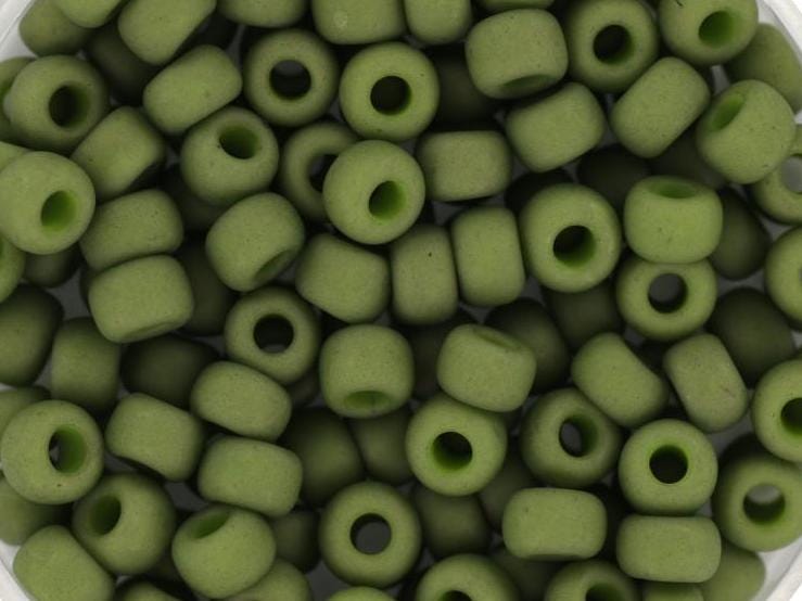 10g Miyuki seed beads 6/0, opaque matte olive, color 2318, japanese beads, large dark green rocailles, size 4mm, pony beads