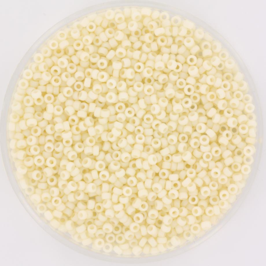 Miyuki seed beads opaque matte cream size 15/0 2021, beads from japan, round rocailles, off white frosted