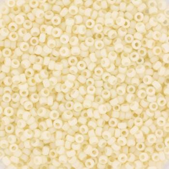 Miyuki seed beads opaque matte cream size 15/0 2021, beads from japan, round rocailles, off white frosted